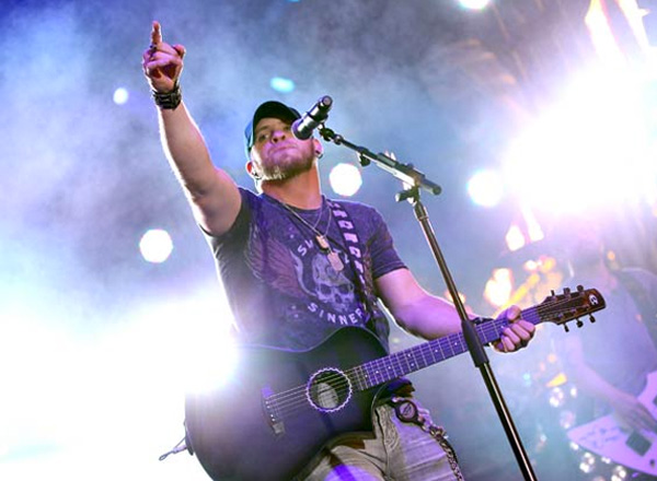 Brantley Gilbert, Justin Moore & Colt Ford at MidFlorida Credit Union Amphitheatre