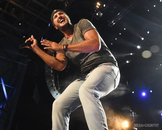 Luke Bryan, Cole Swindell & Jon Langston at MidFlorida Credit Union Amphitheatre